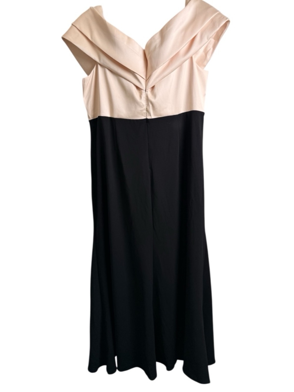 Betsy & Adam Black and Champagne Evening Gown Size 22W NWT Formal Dress - Picture 8 of 9